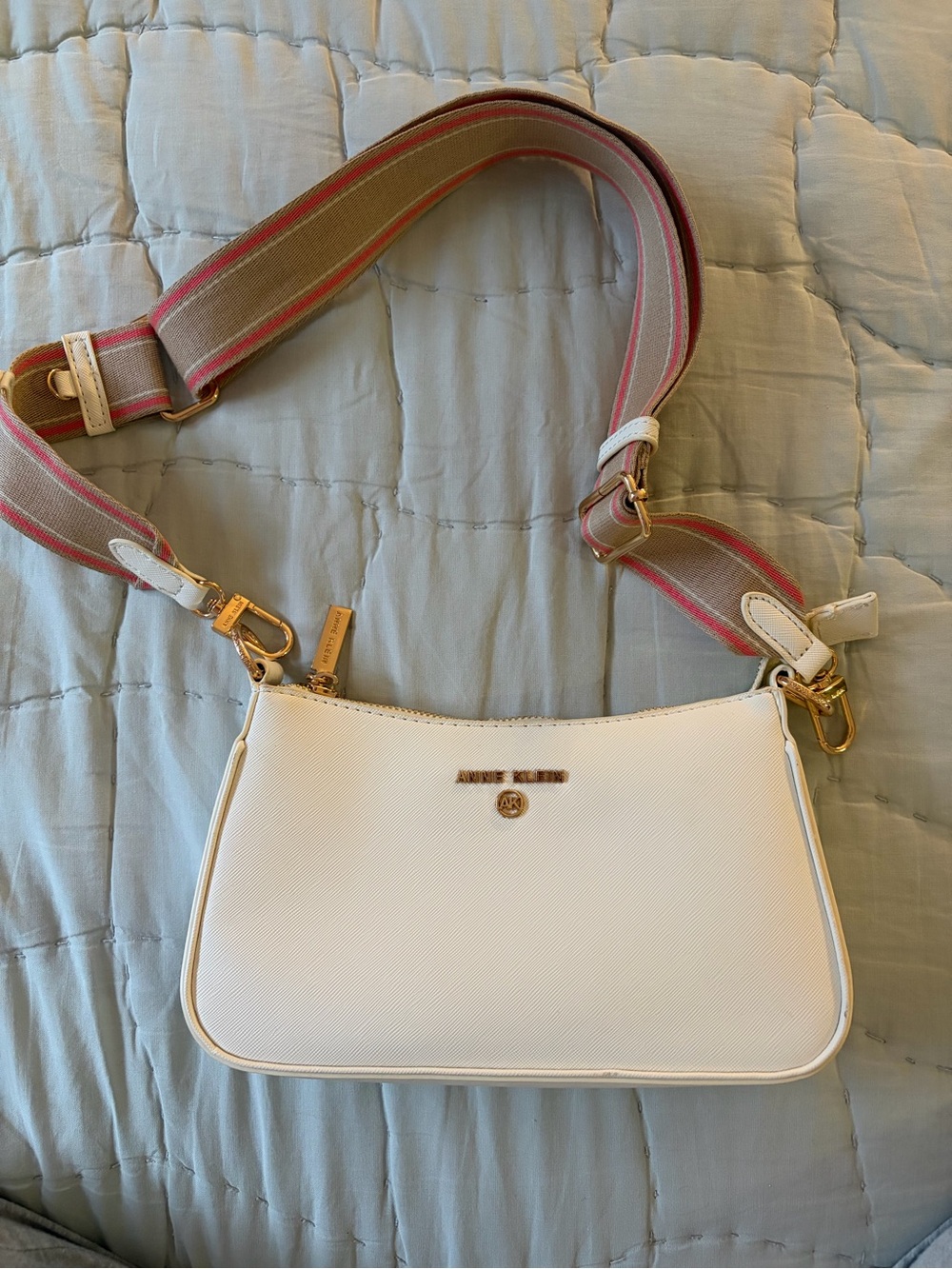 Anne Klein White Shoulder Bag with Pink Strap